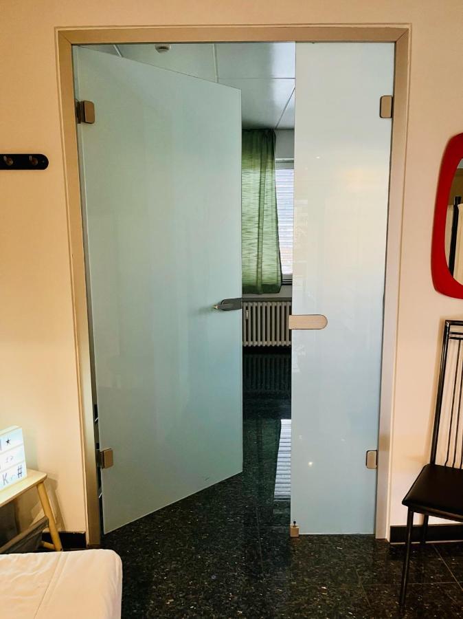 Nasa Wohnung Uerdingen Krefeld Zewnętrze zdjęcie